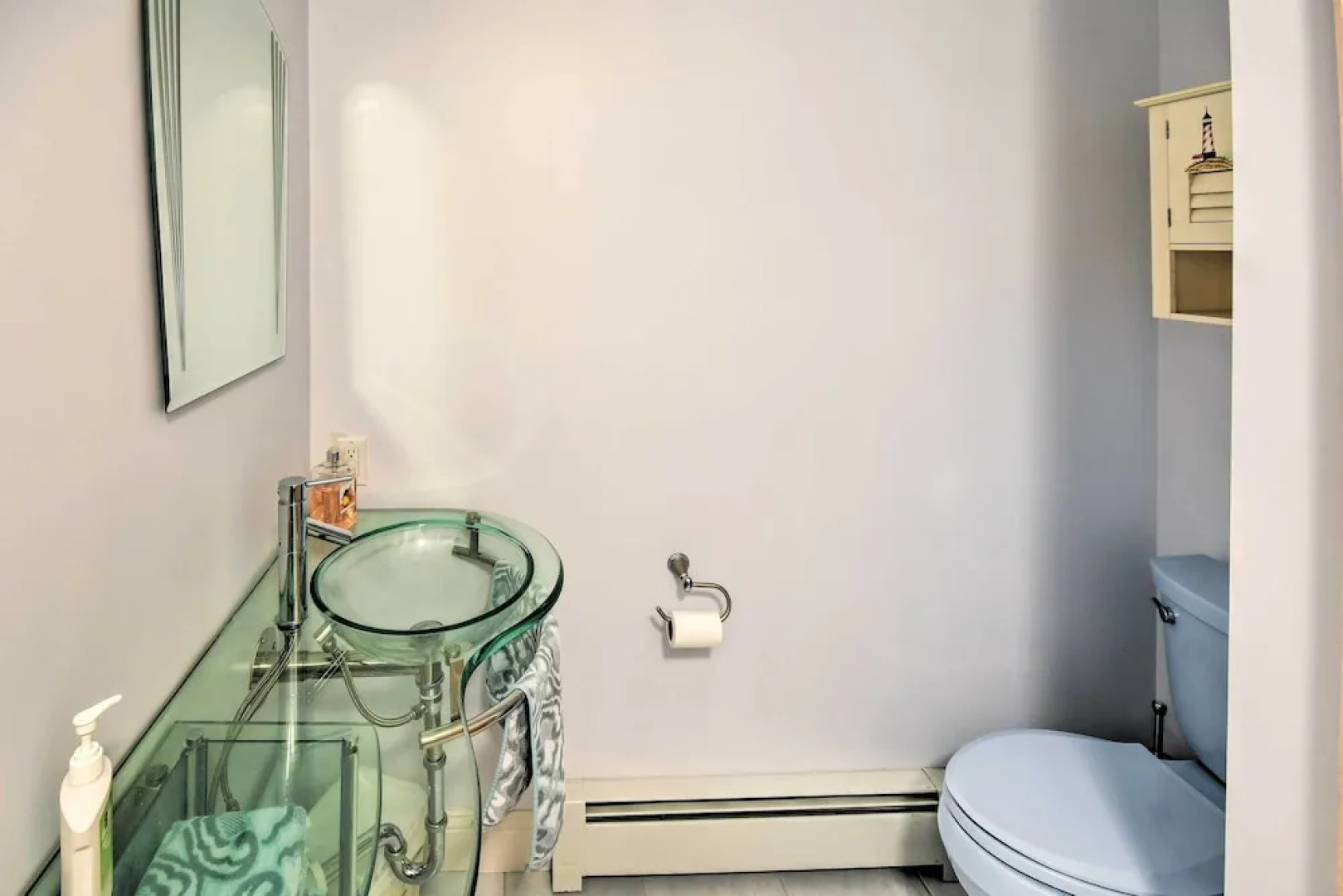 Luxurious Oceanfront Flanders Bay Home w/ Kayaks!