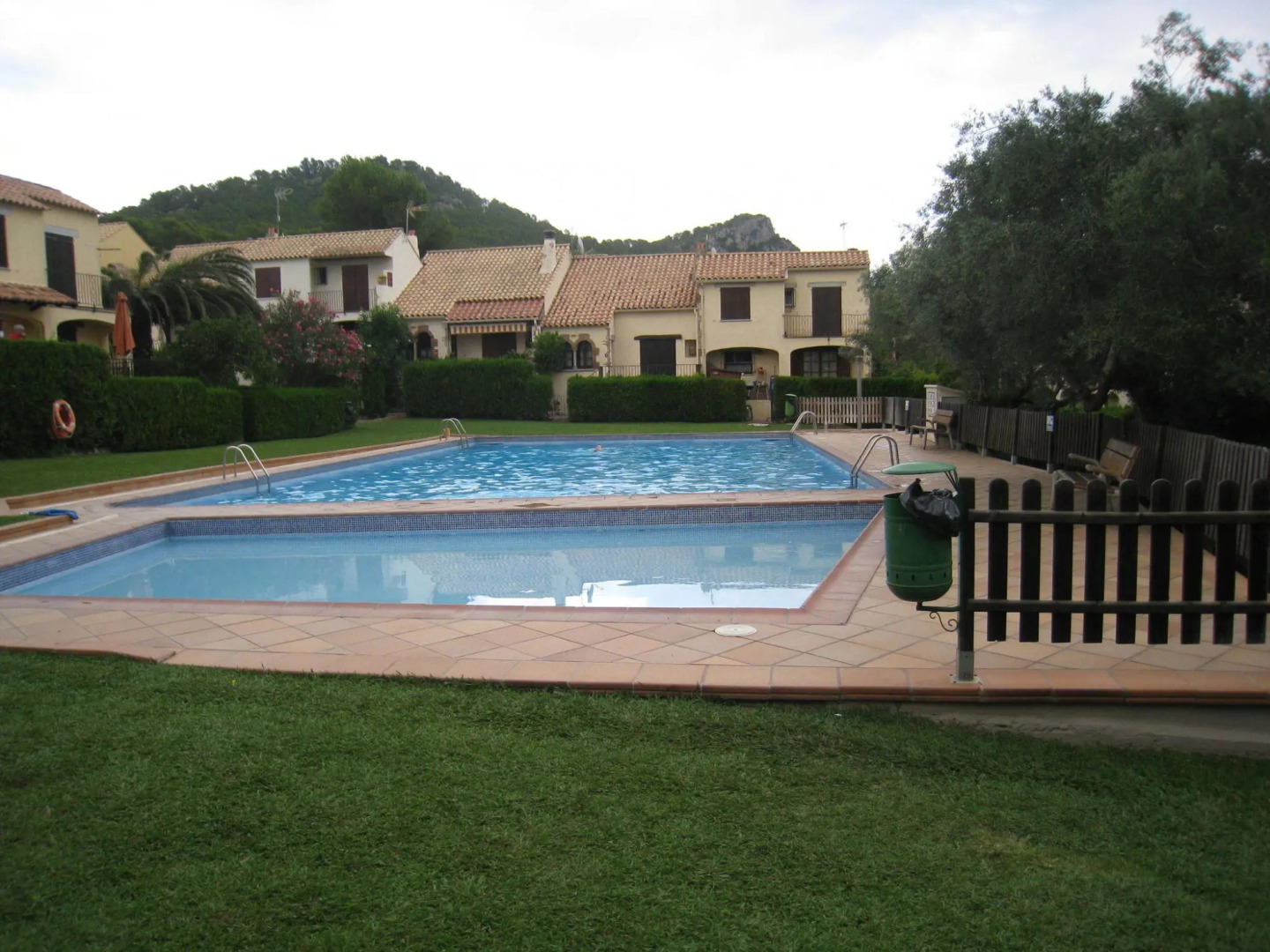 Cozy Holiday Home in L'Estartit with Swimming Pool