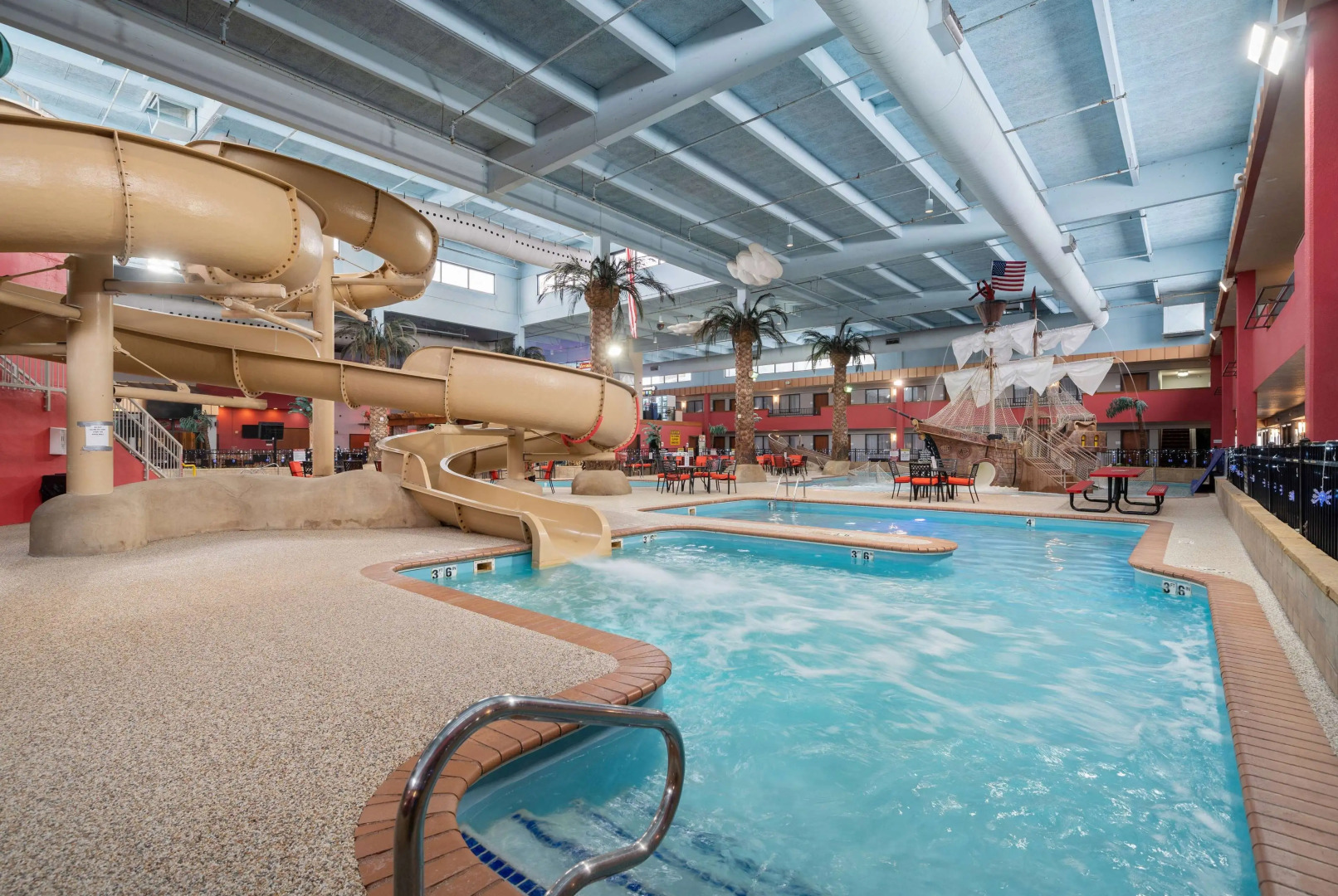 Ramada by Wyndham Sioux Falls Airport-Waterpark & Event Ctr
