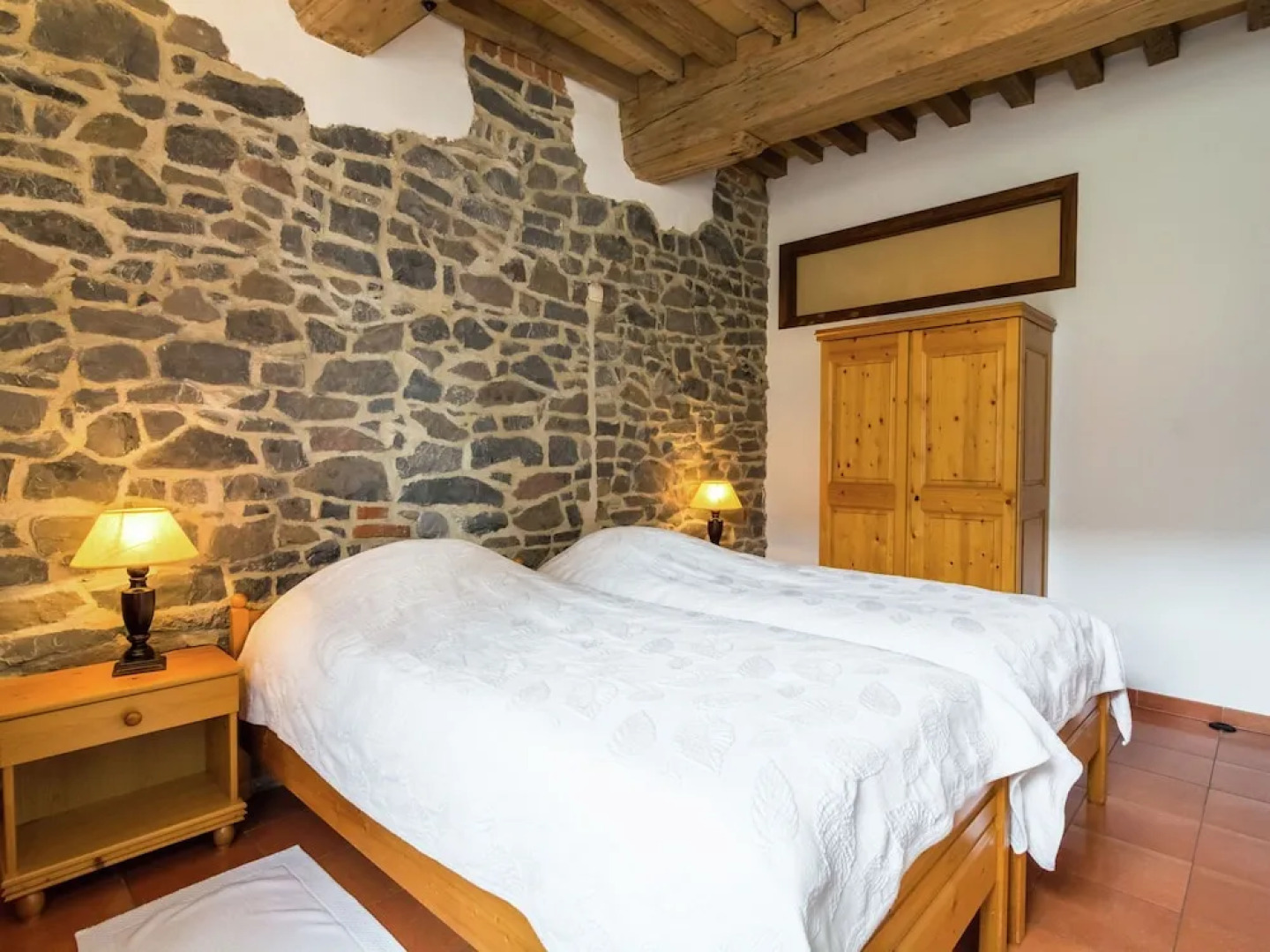 Cozy Holiday Home in Macon with Barbecue