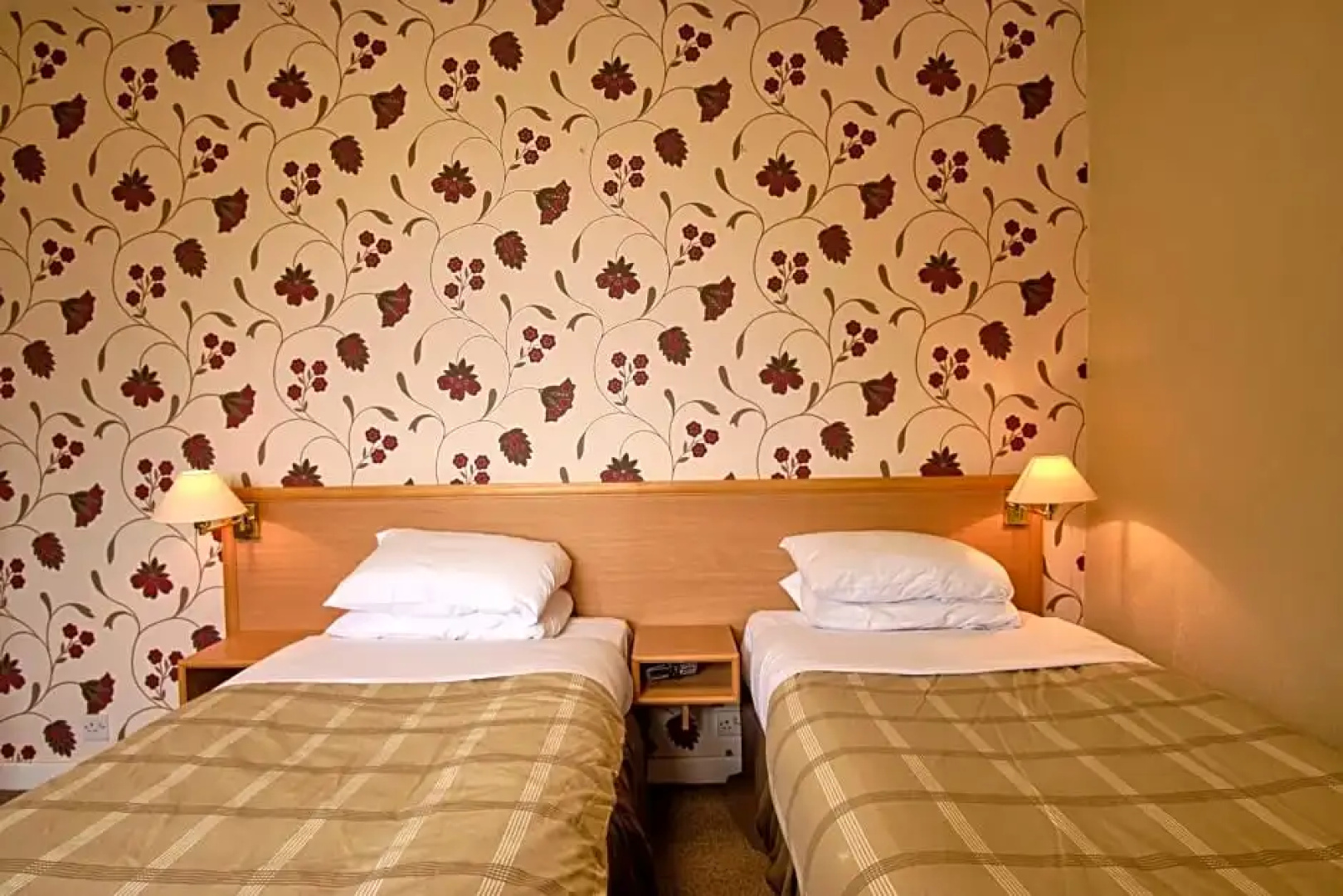 Kings Knoll Hotel