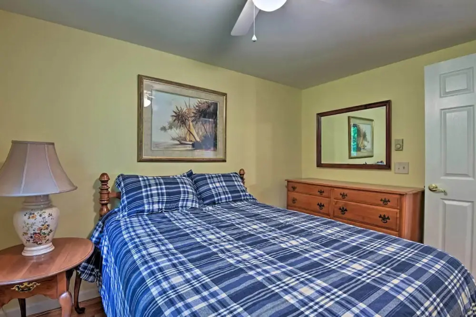 Deck & Fire Pit: Pocono Lake Home Near Skiing!