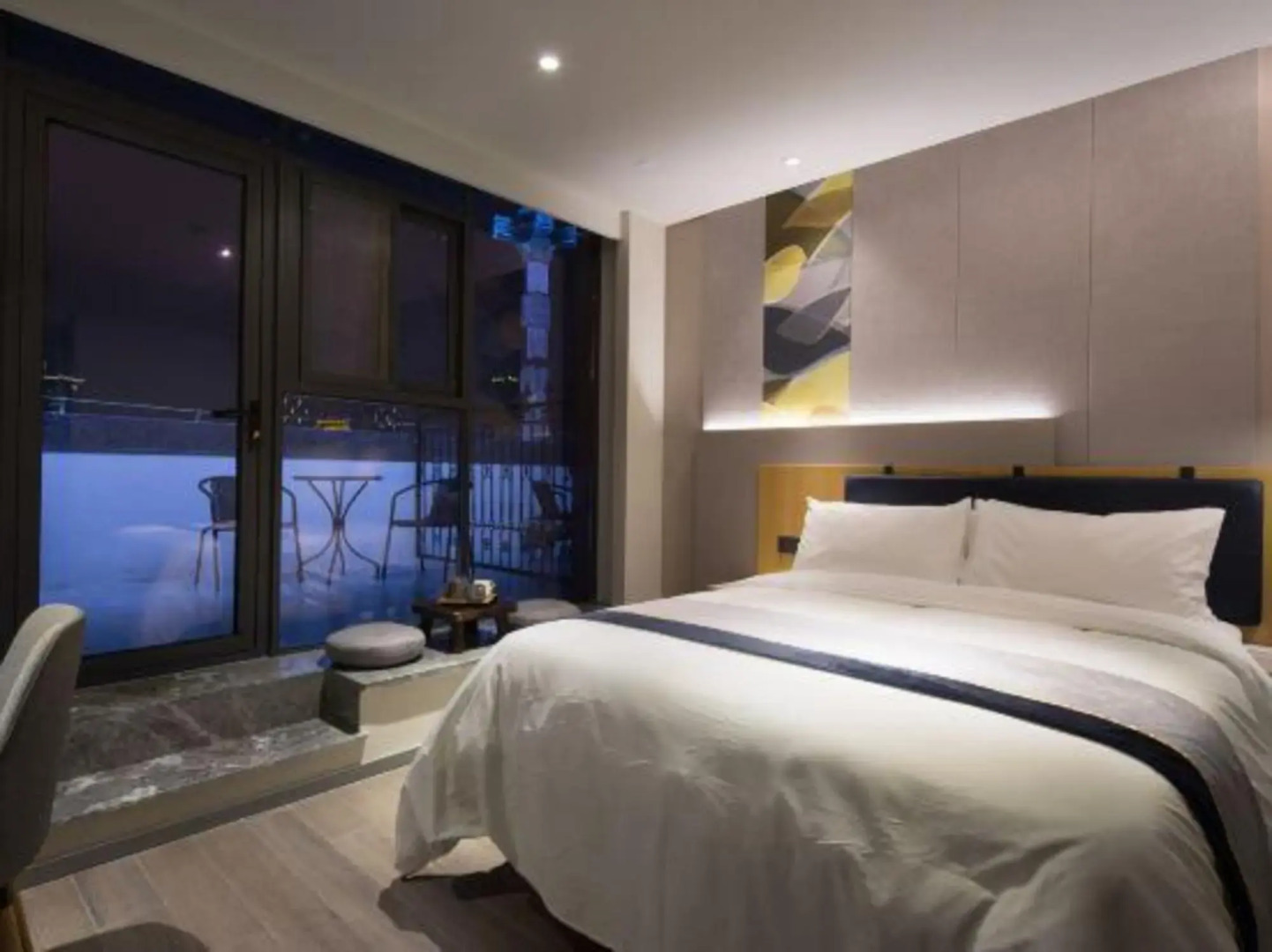 Home Inn Selected (Yancheng Government Julong Lake)