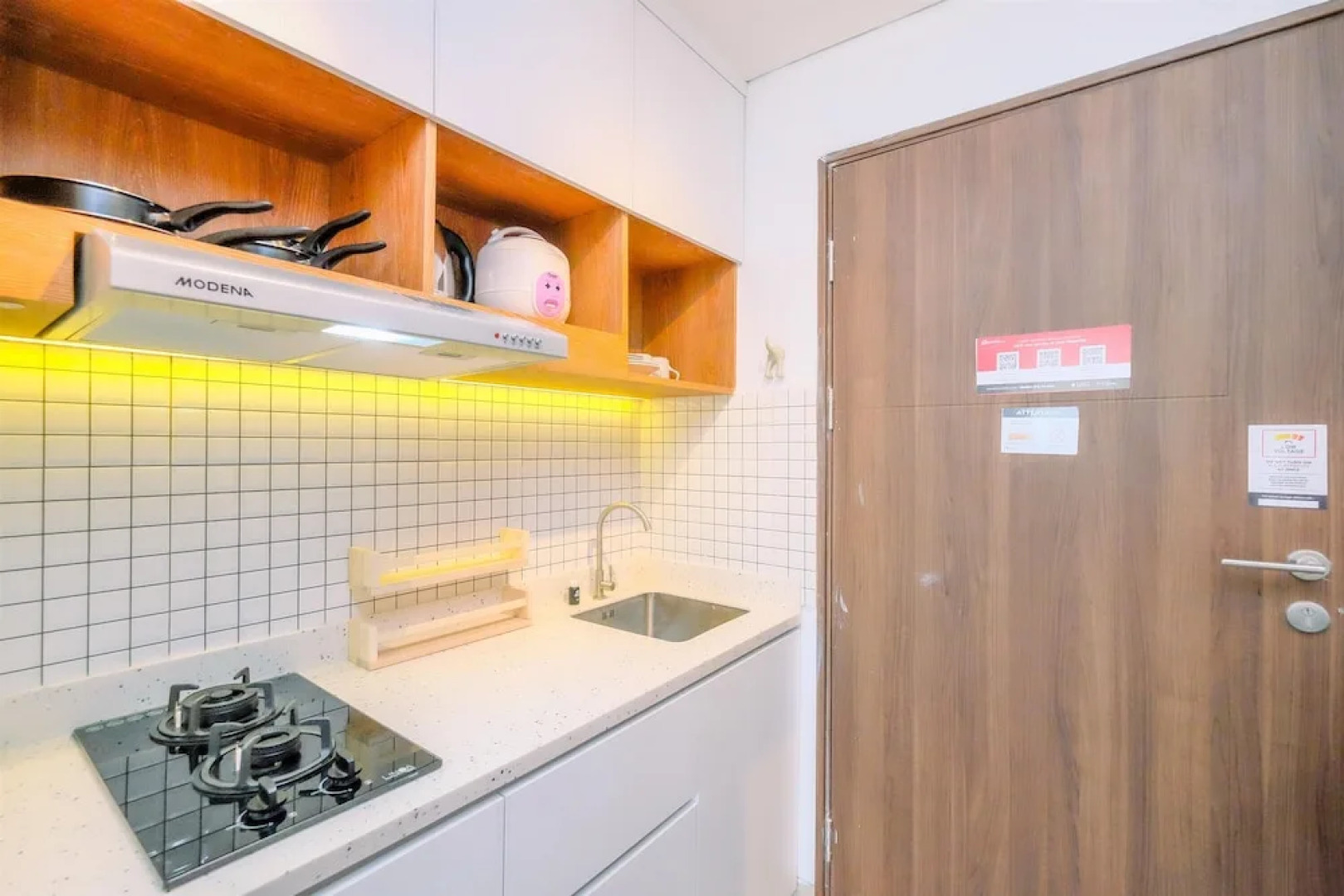 Cozy Living Studio Room Royal Sentul Park Apartment