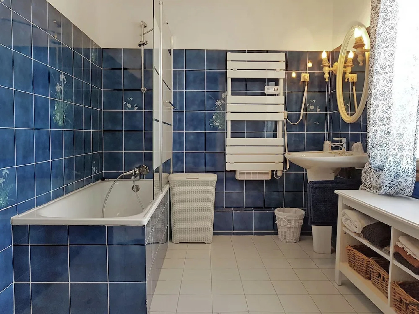 Modern Villa with Swimming Pool in Aups