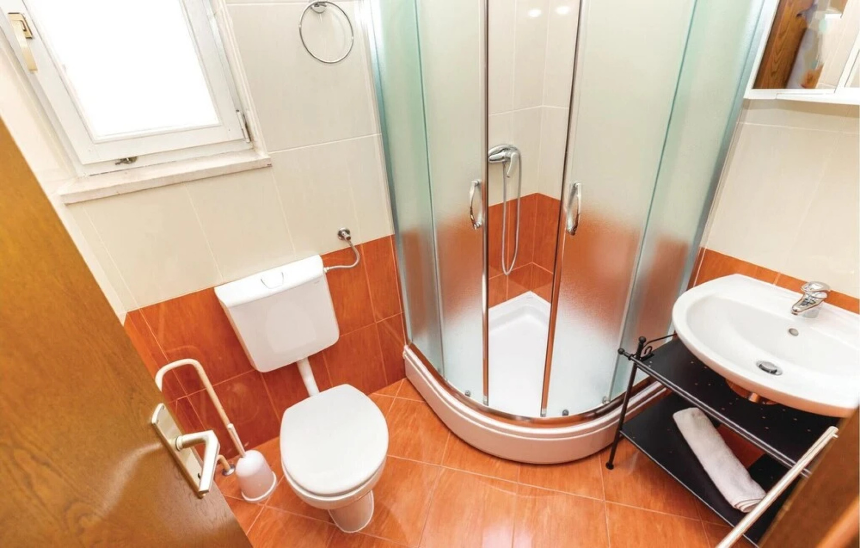 Amazing Home in Jadranovo With Wifi and 2 Bedrooms