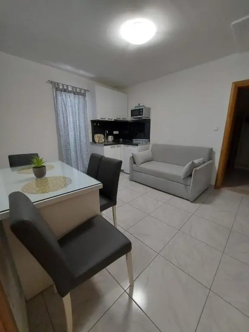 Apartments by the sea Gradac, Makarska - 18877