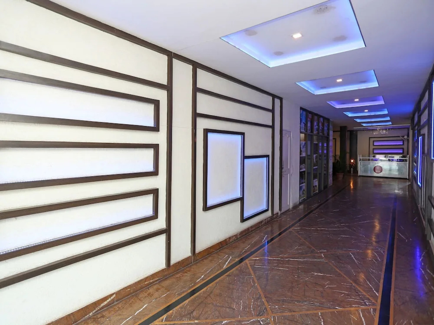 Hotel Mantri Residency