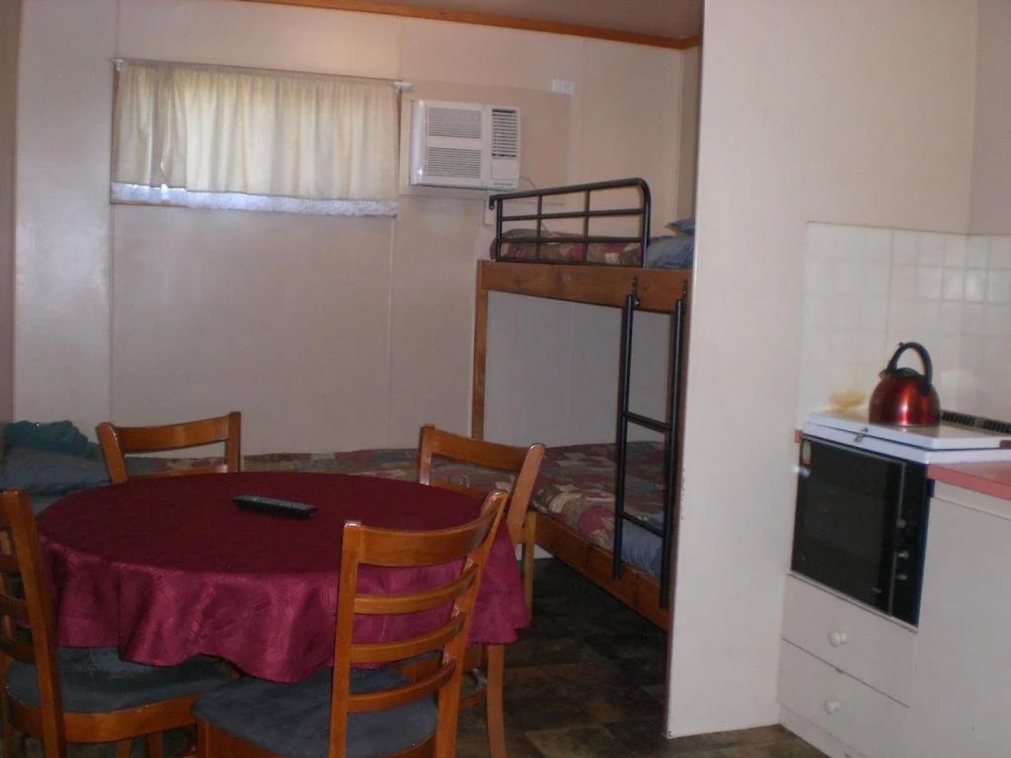 Pinjarra Caravan Park and Cabins