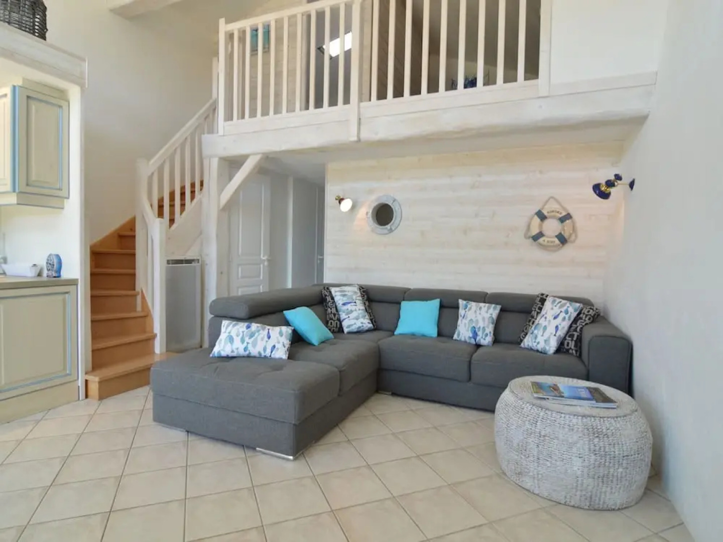 Quaint Holiday Home in Chateau-d'Olonne near Sea