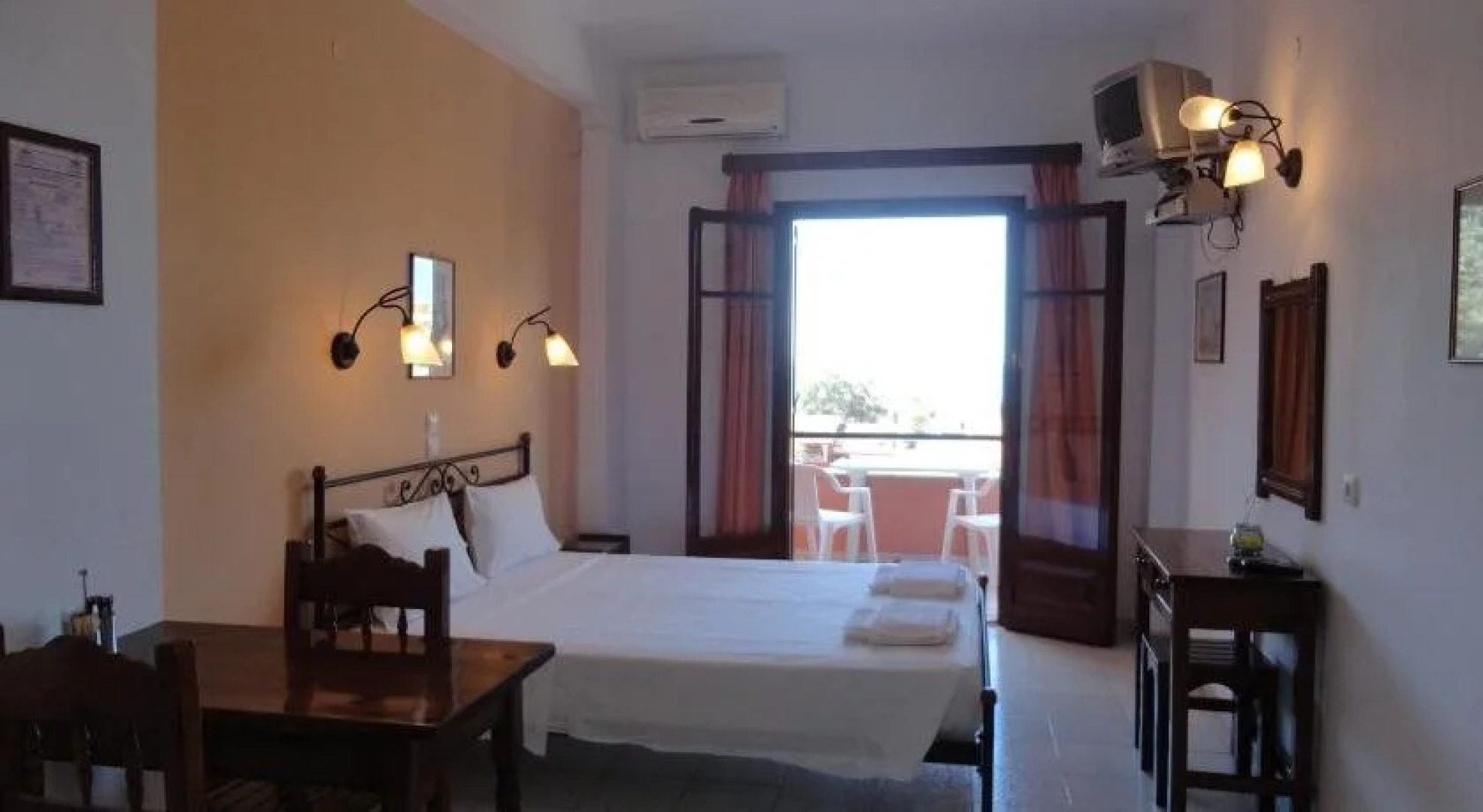 Aphrodite Apartments