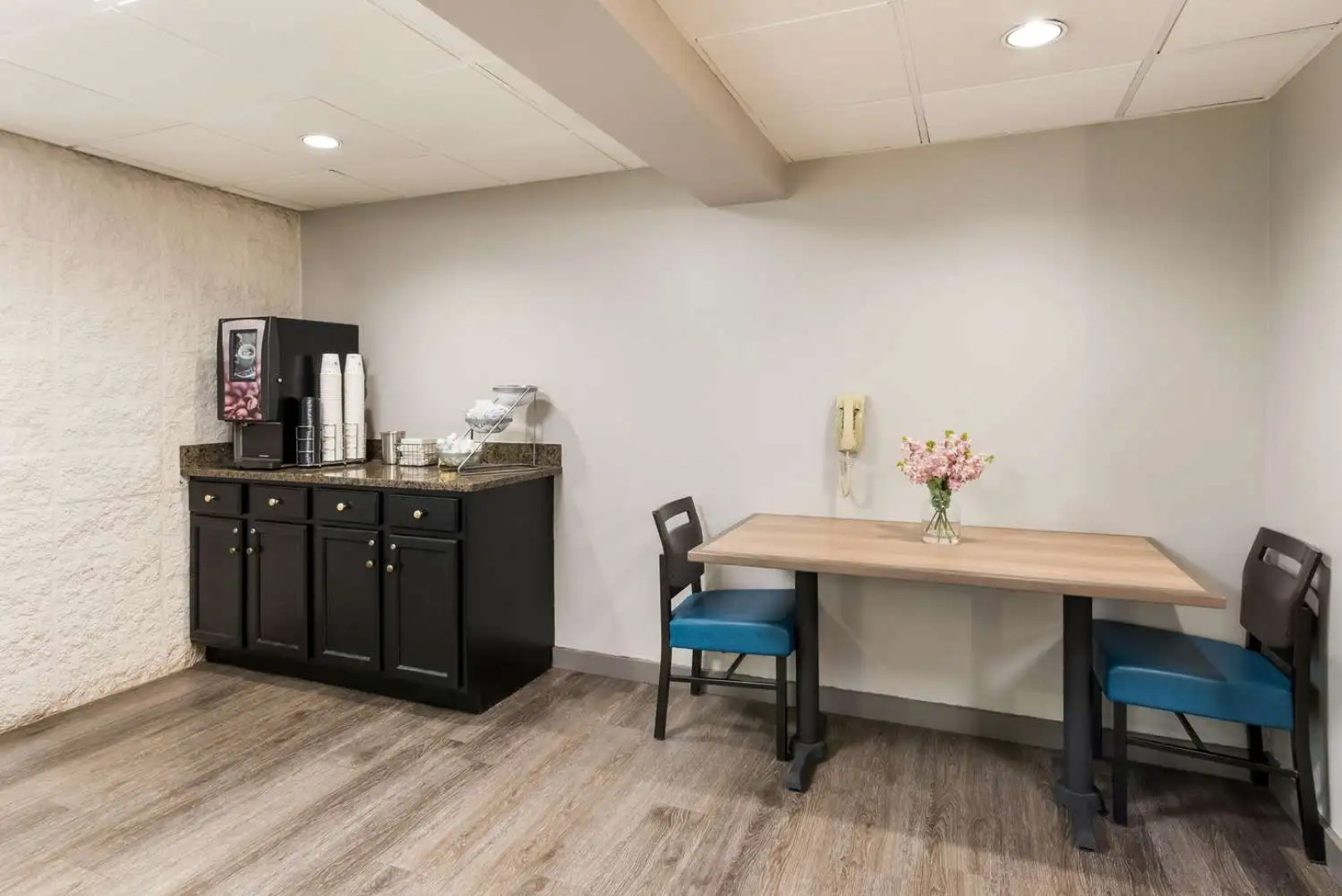 Best Western Burlington Inn