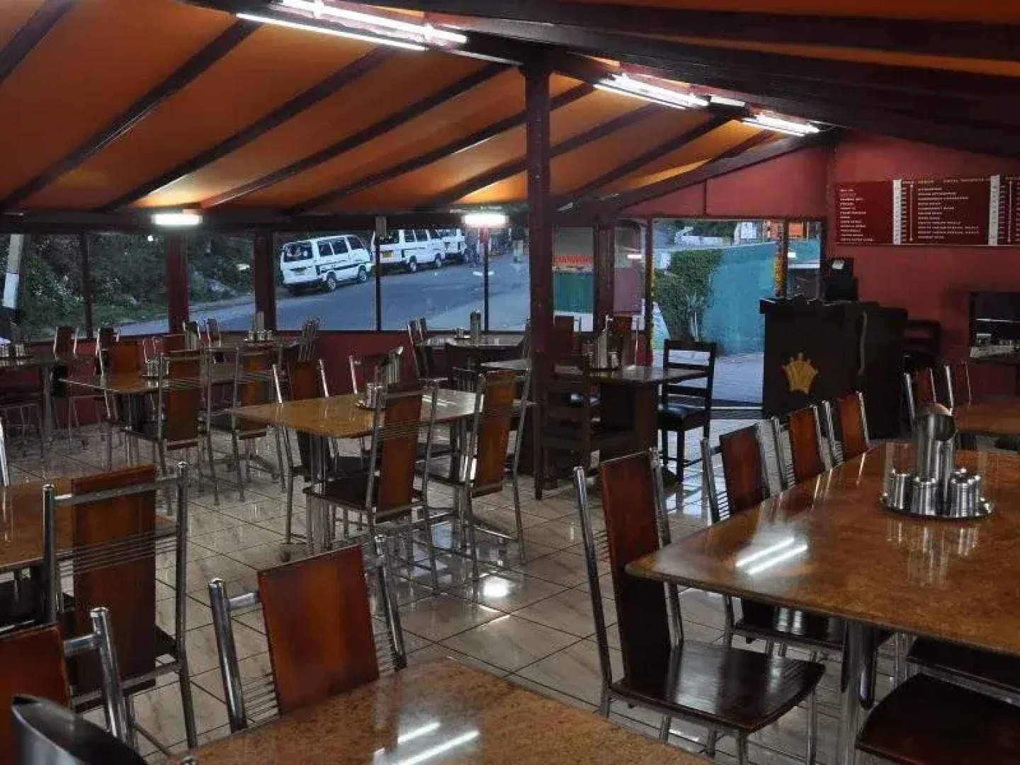 Hotel Grand Paradise Inn