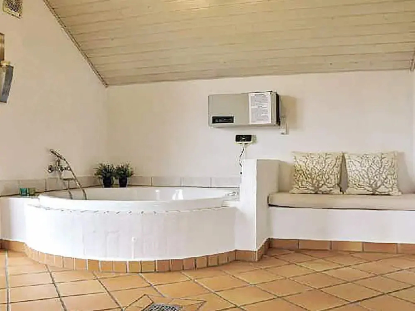 6 Person Holiday Home in Ulfborg