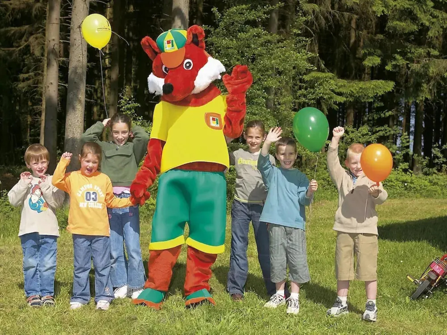 Cozy, Wooden Chalet With a Microwave, Located in a Forest