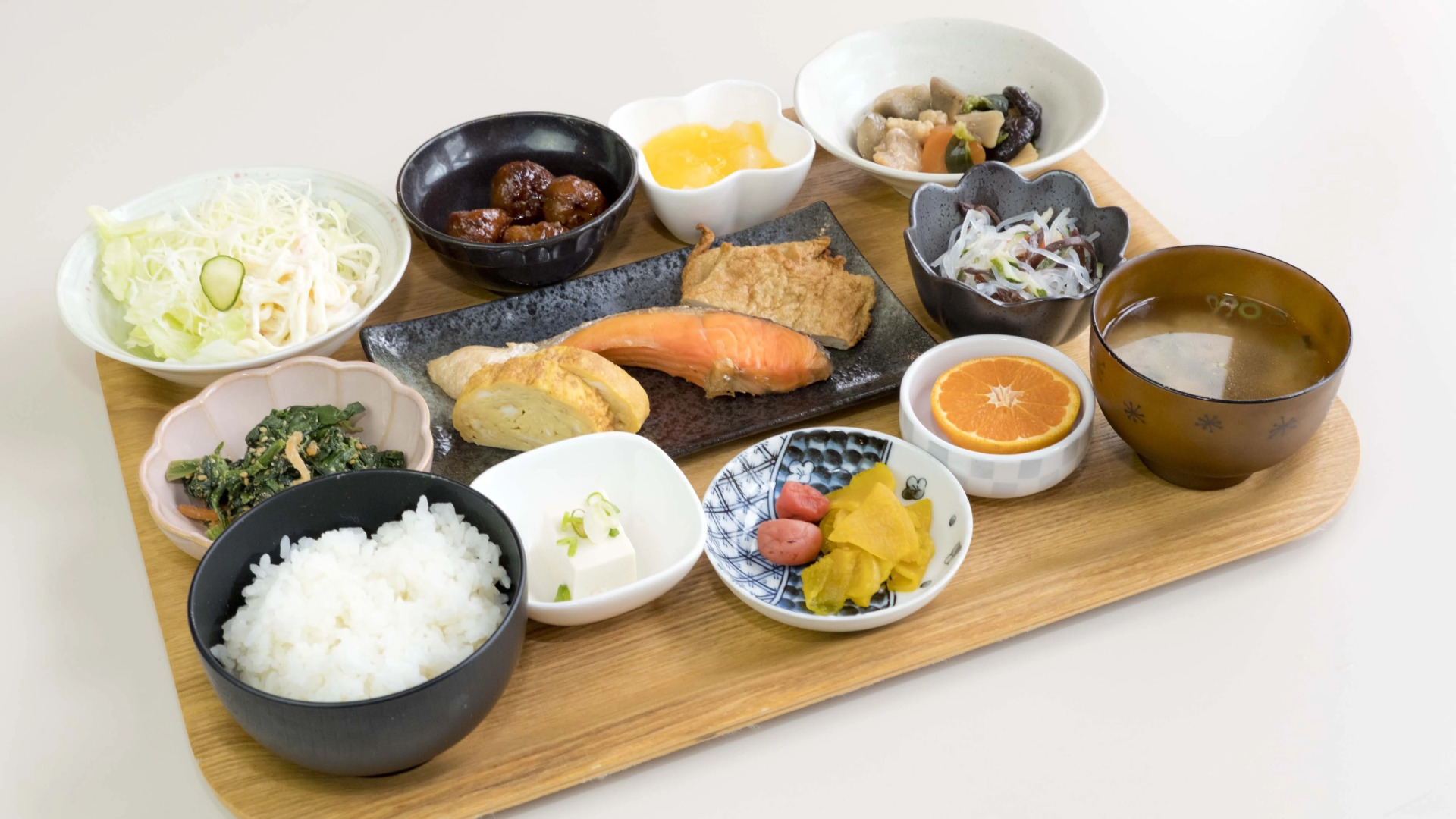 Tennen Onsen Matsuyama New Grand Hotel