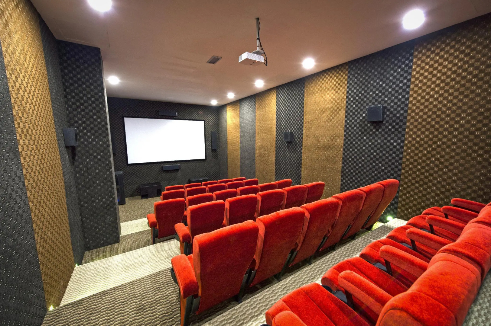 BM City Leisure Suite