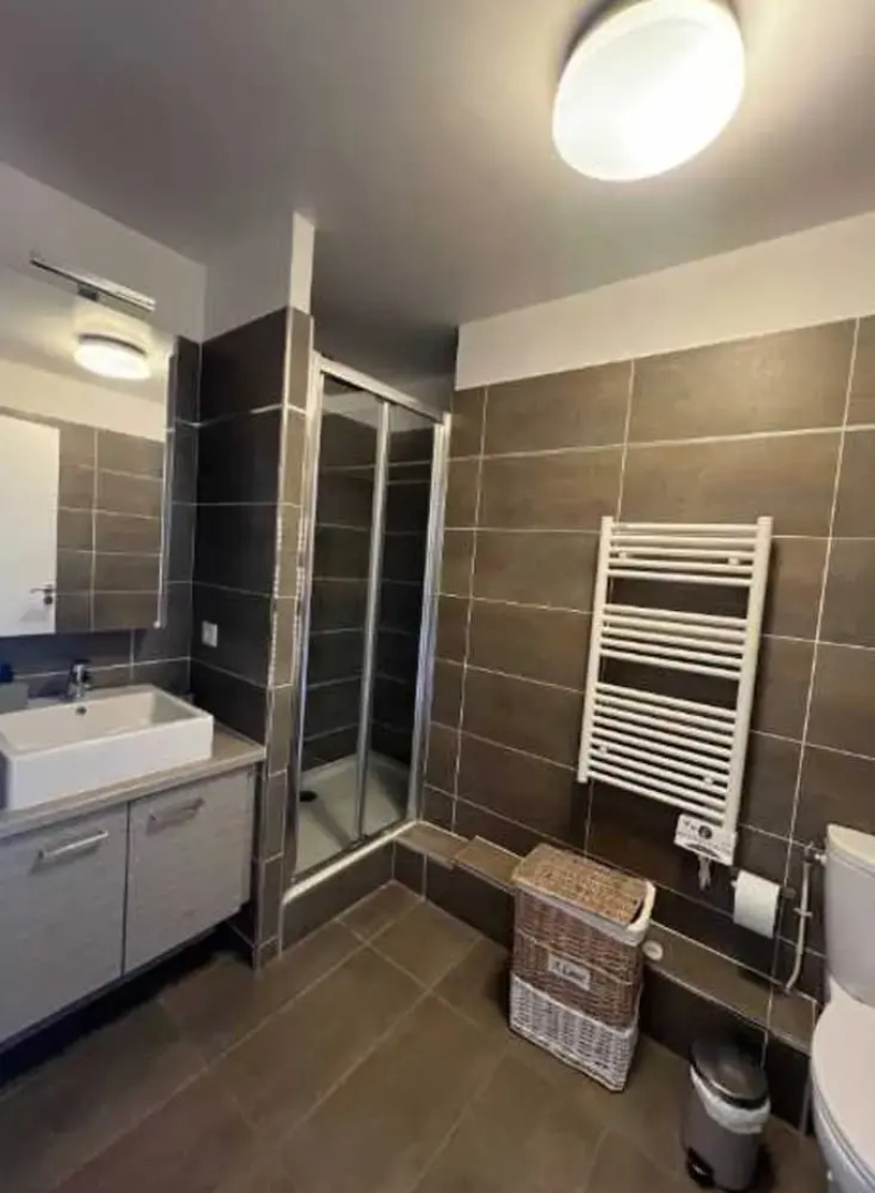 Flat With Balcony 4p/1bdr Near La Defense