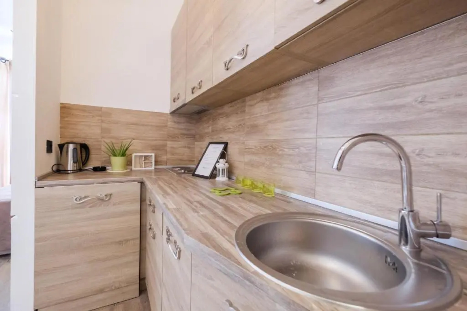 Central Business Apartments Exclusive