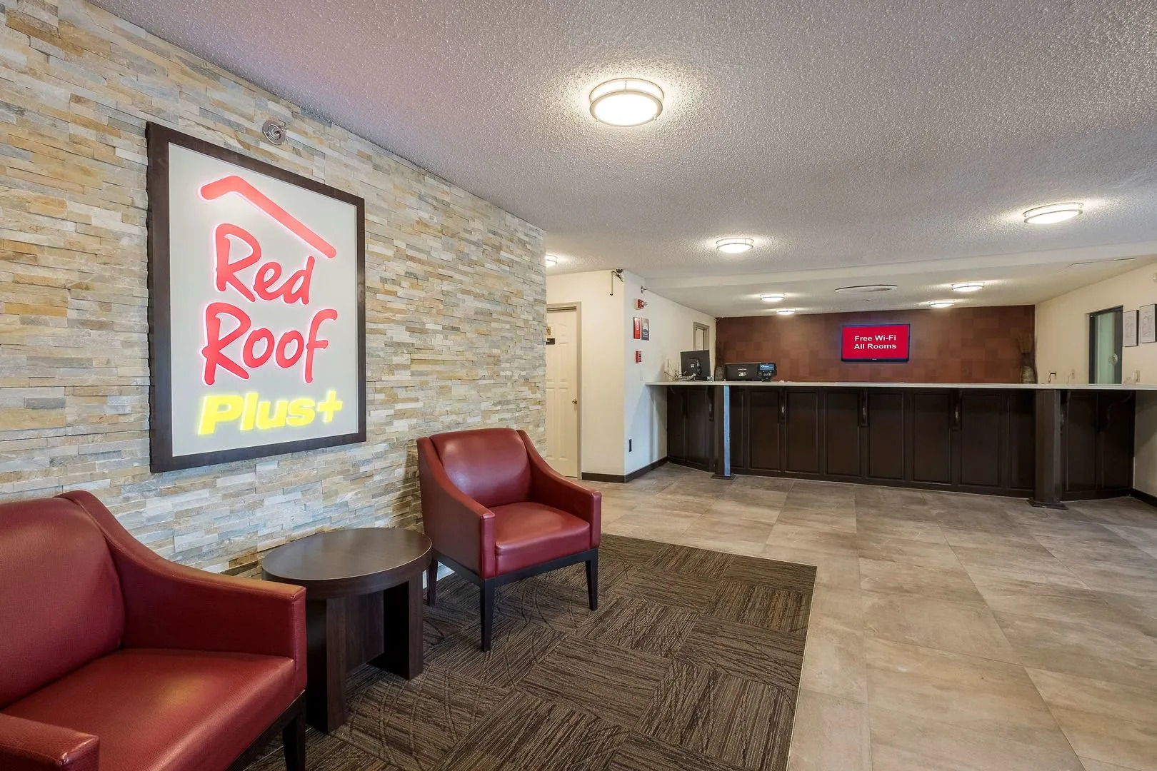 Red Roof Inn PLUS+ & Suites Opelika