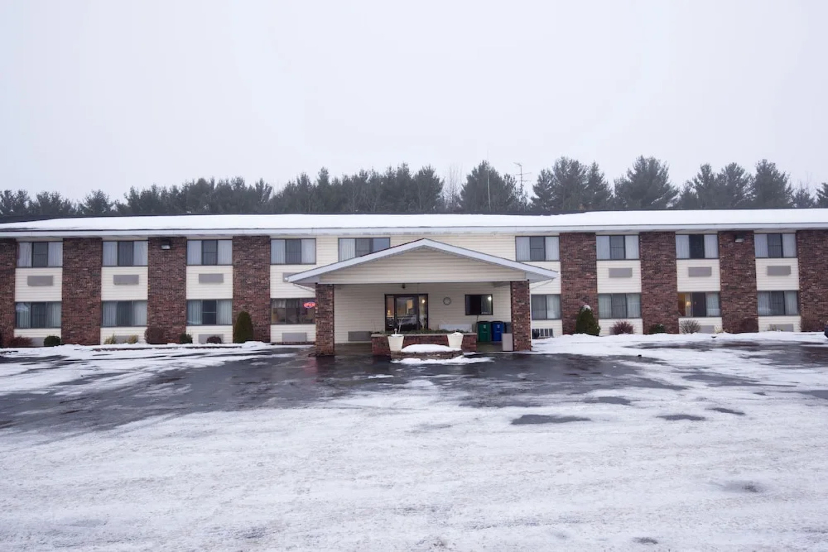 Travelodge By Wyndham Merrill