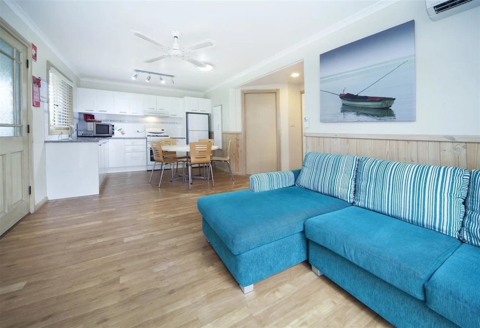 Holiday Haven Swan Lake