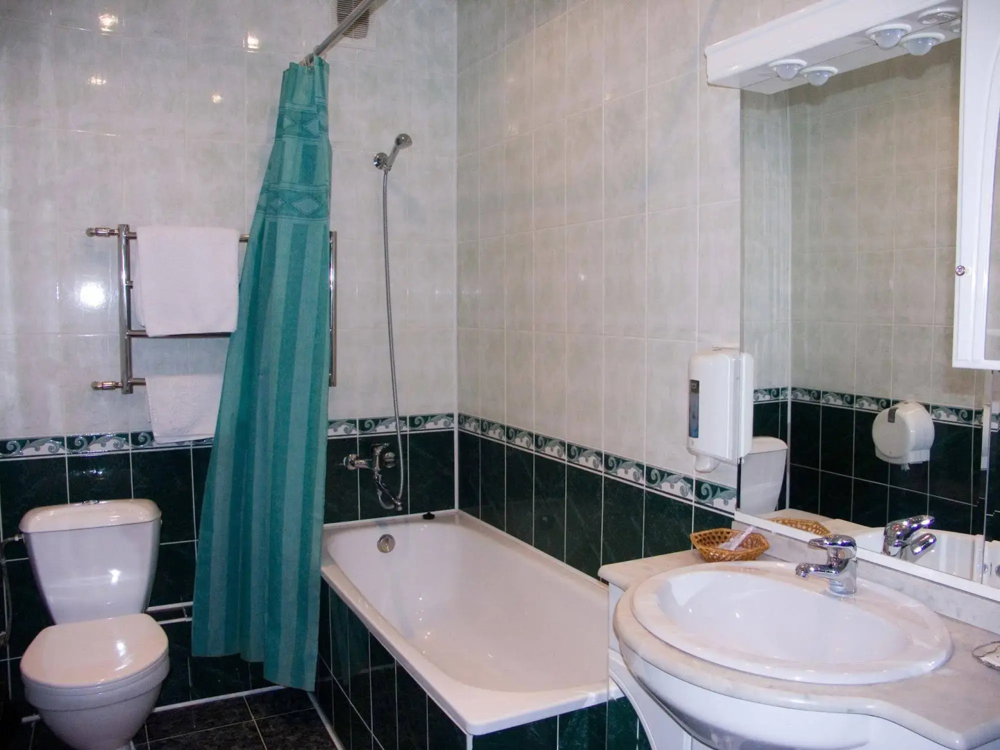 Губернская