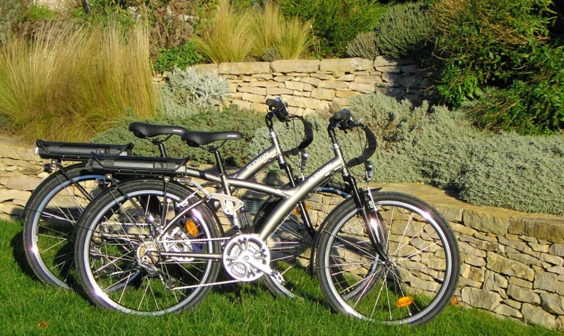 Villa With 3 Bedrooms in Ventenac-cabardès, With Wonderful Mountain View, Private Pool, Enclosed Garden