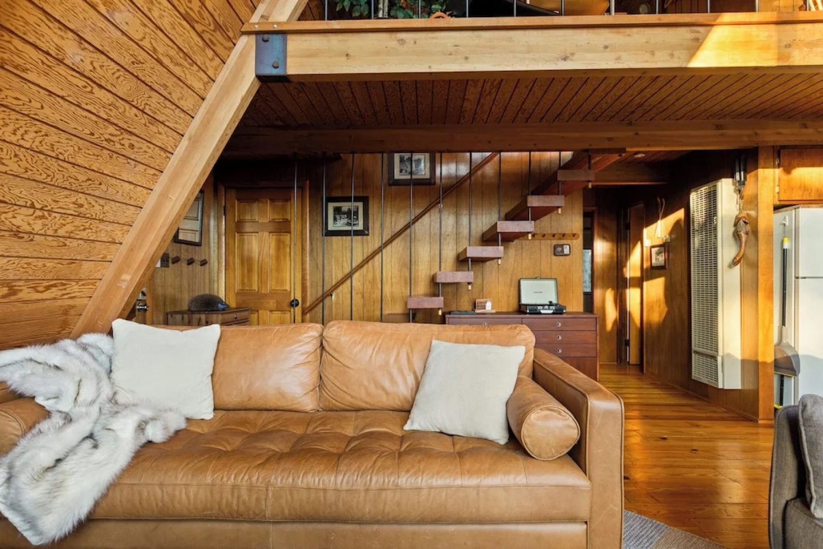 The Tranquil Pines A-frame Cabin Spectacular Views!