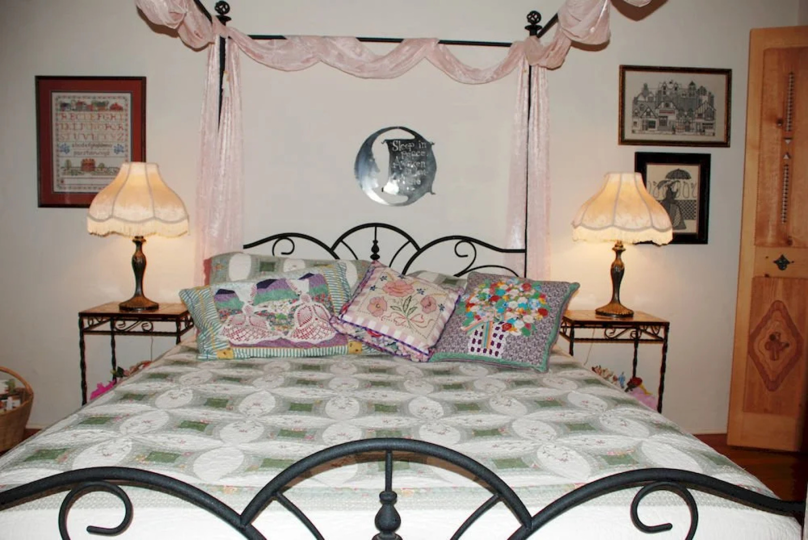 The Duquesne House Inn & Gardens