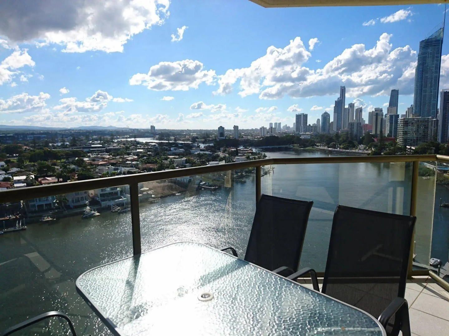 Surfers Hawaiian Apartments