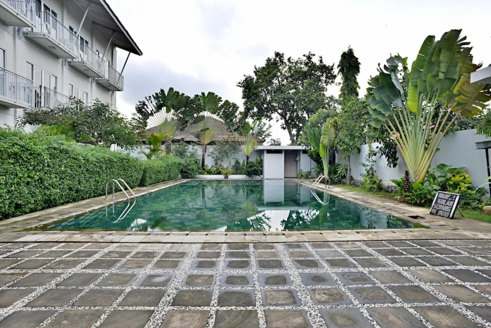 ZEN Rooms Cipayung KM 71