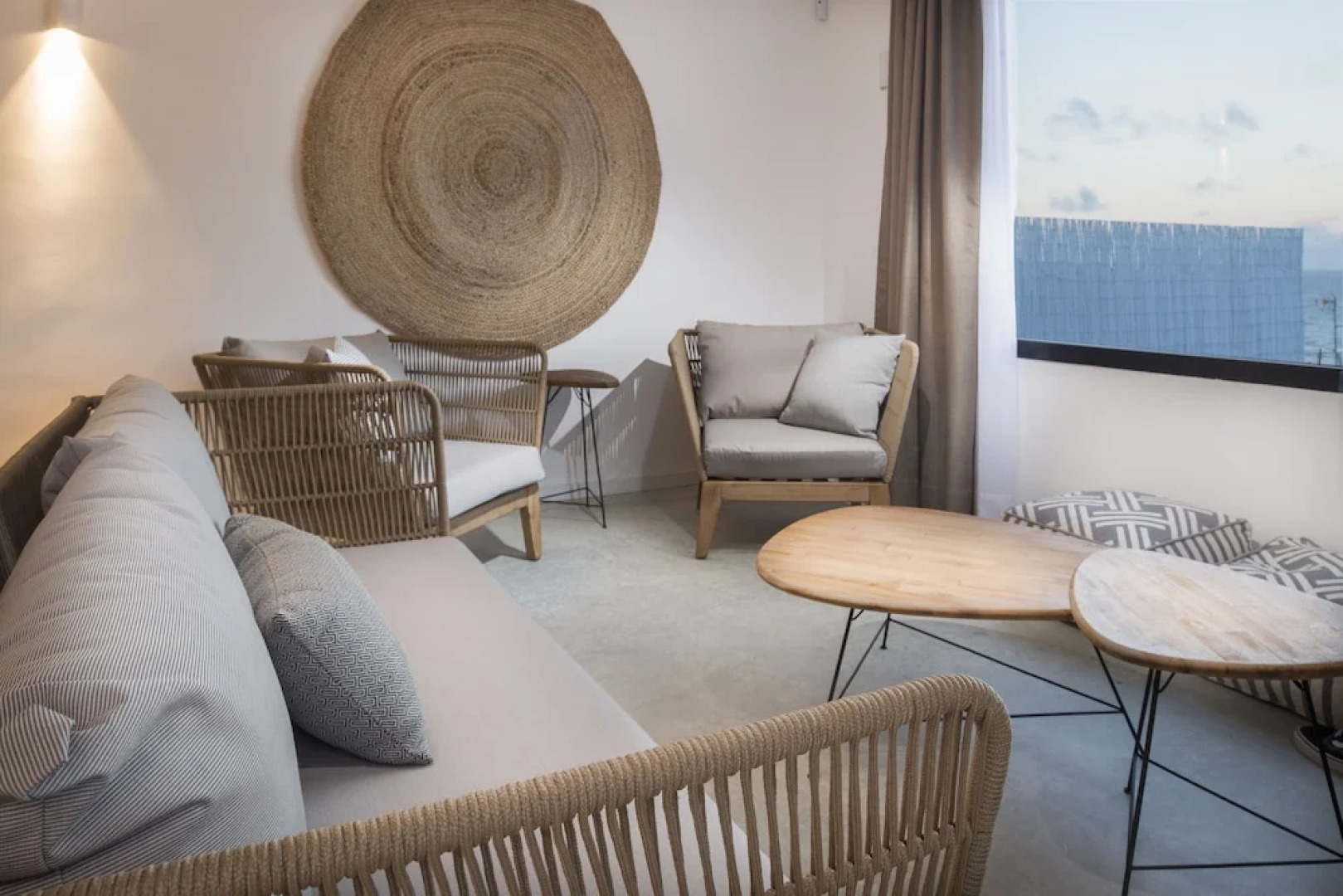 Lightbooking - Edem I