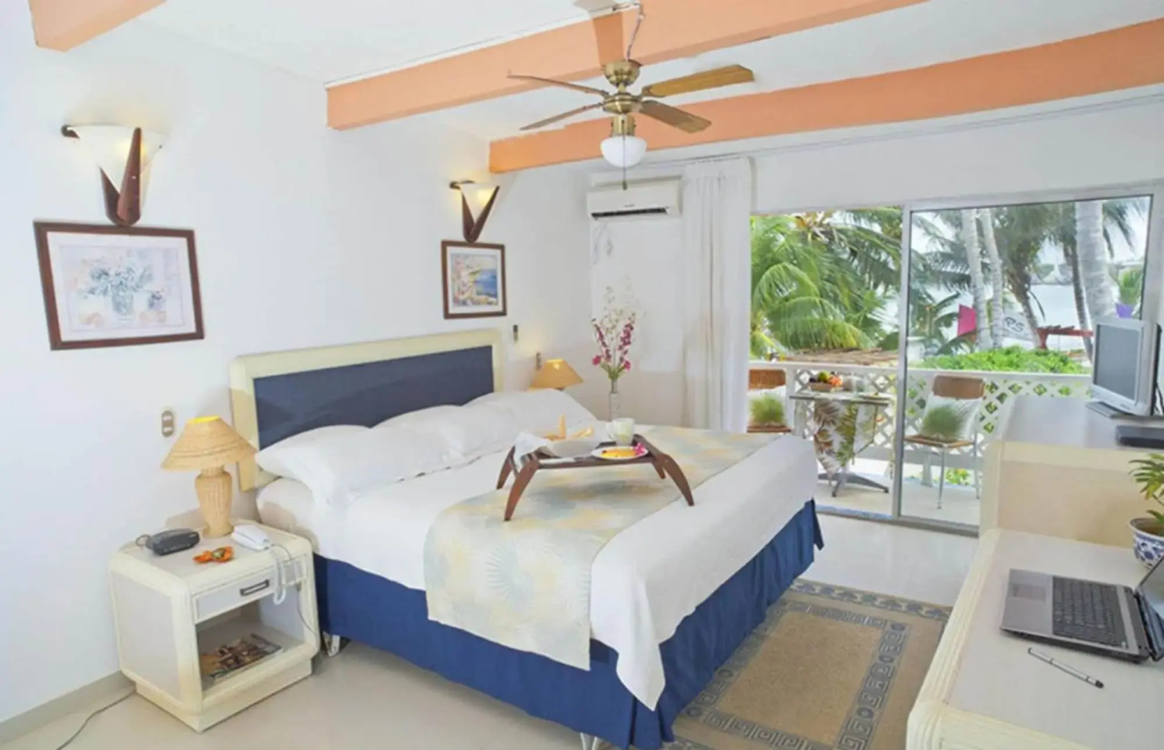 Cocoplum Beach Hotel