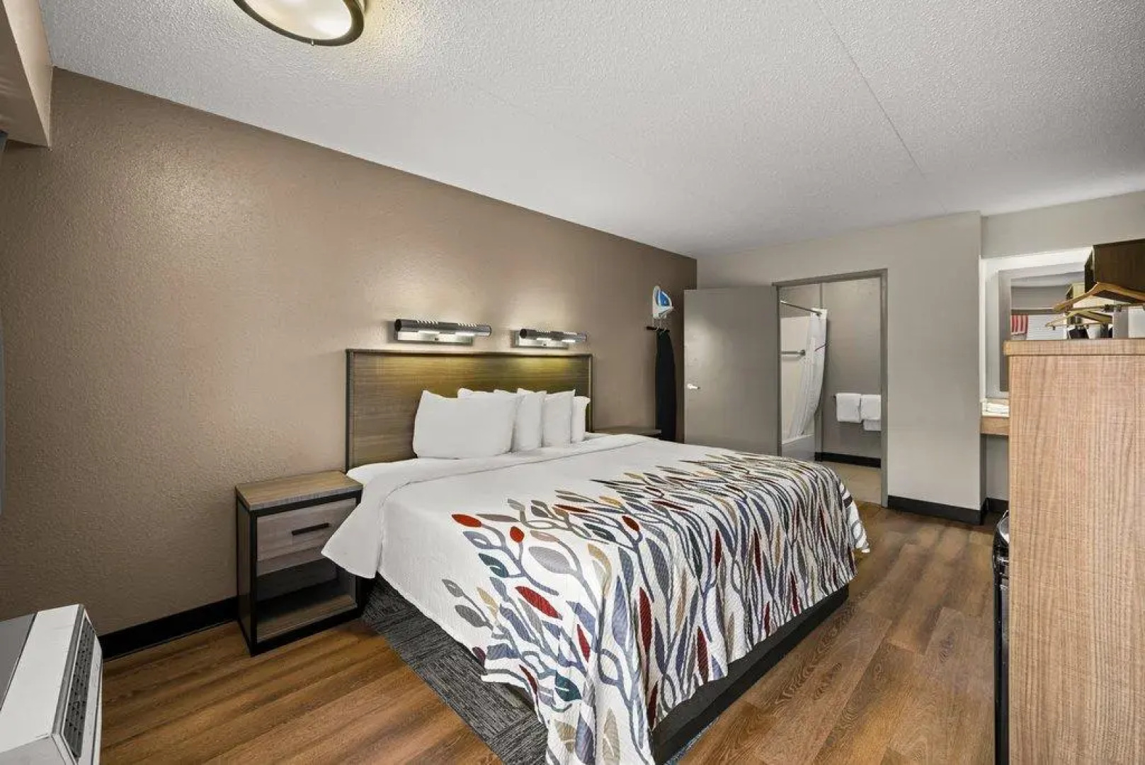 Red Roof Inn Detroit - Royal Oak/ Madison Heights