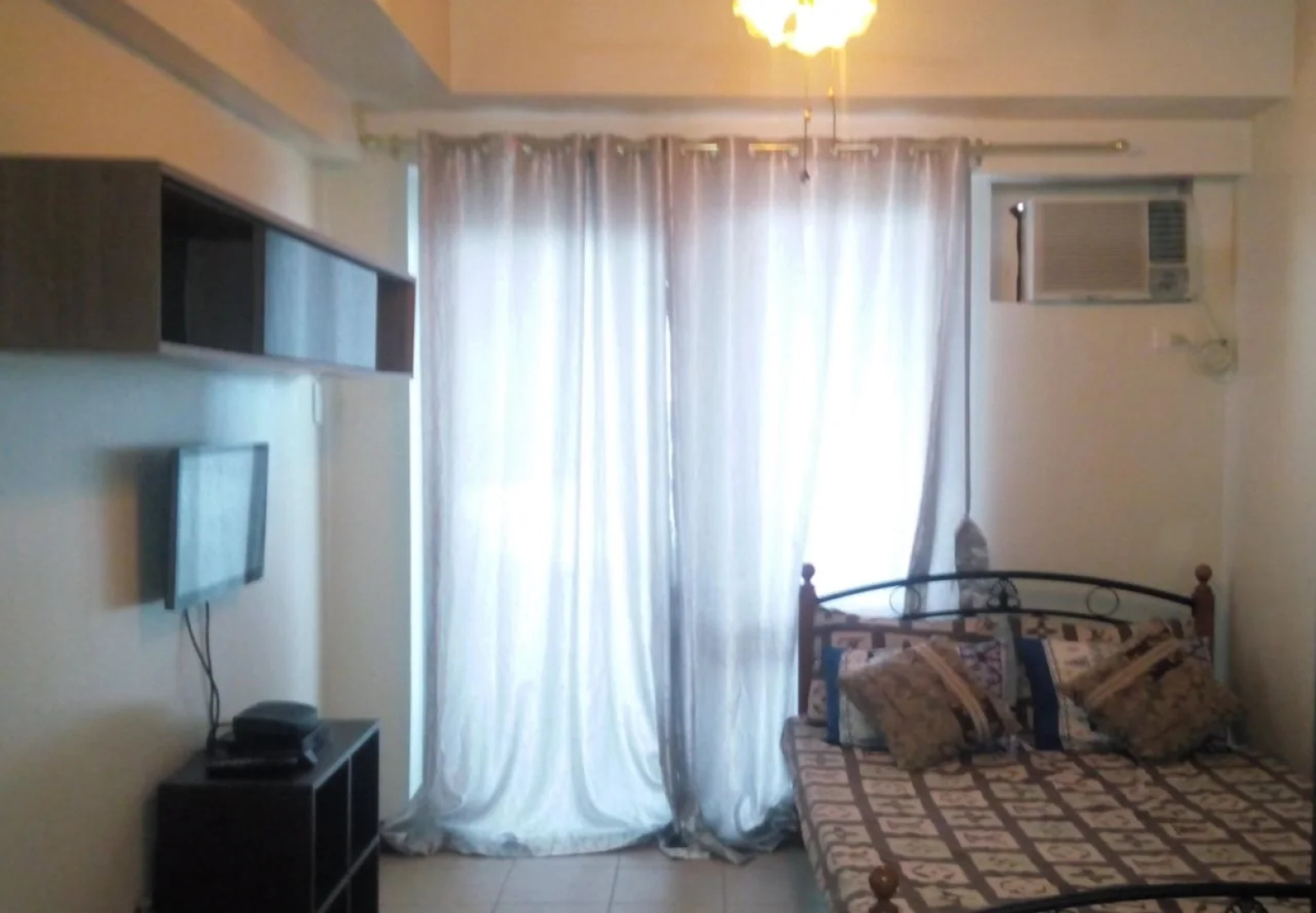 Makati CBD Resort 2 bedroom