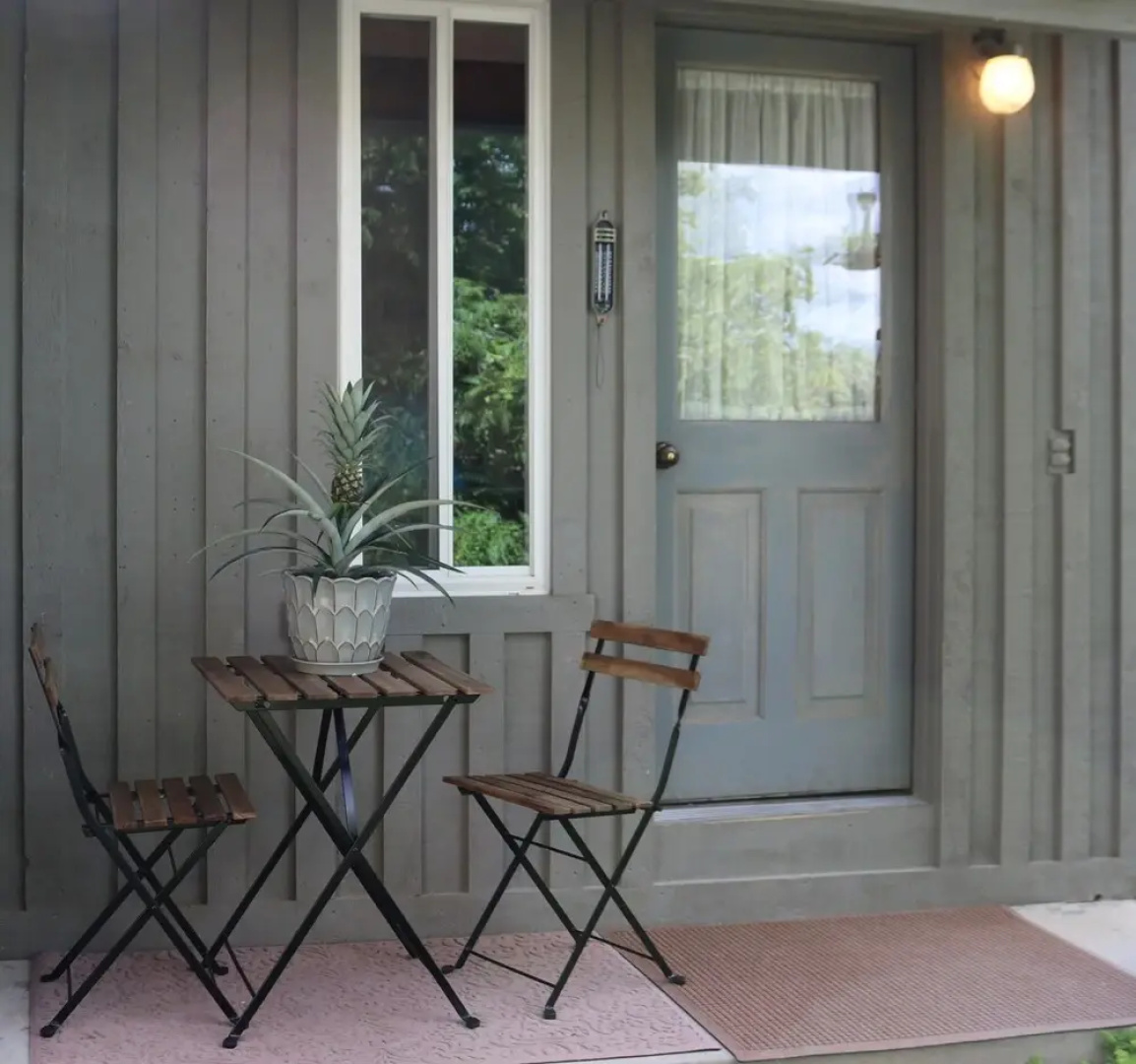 River Stone Inn & Gallery