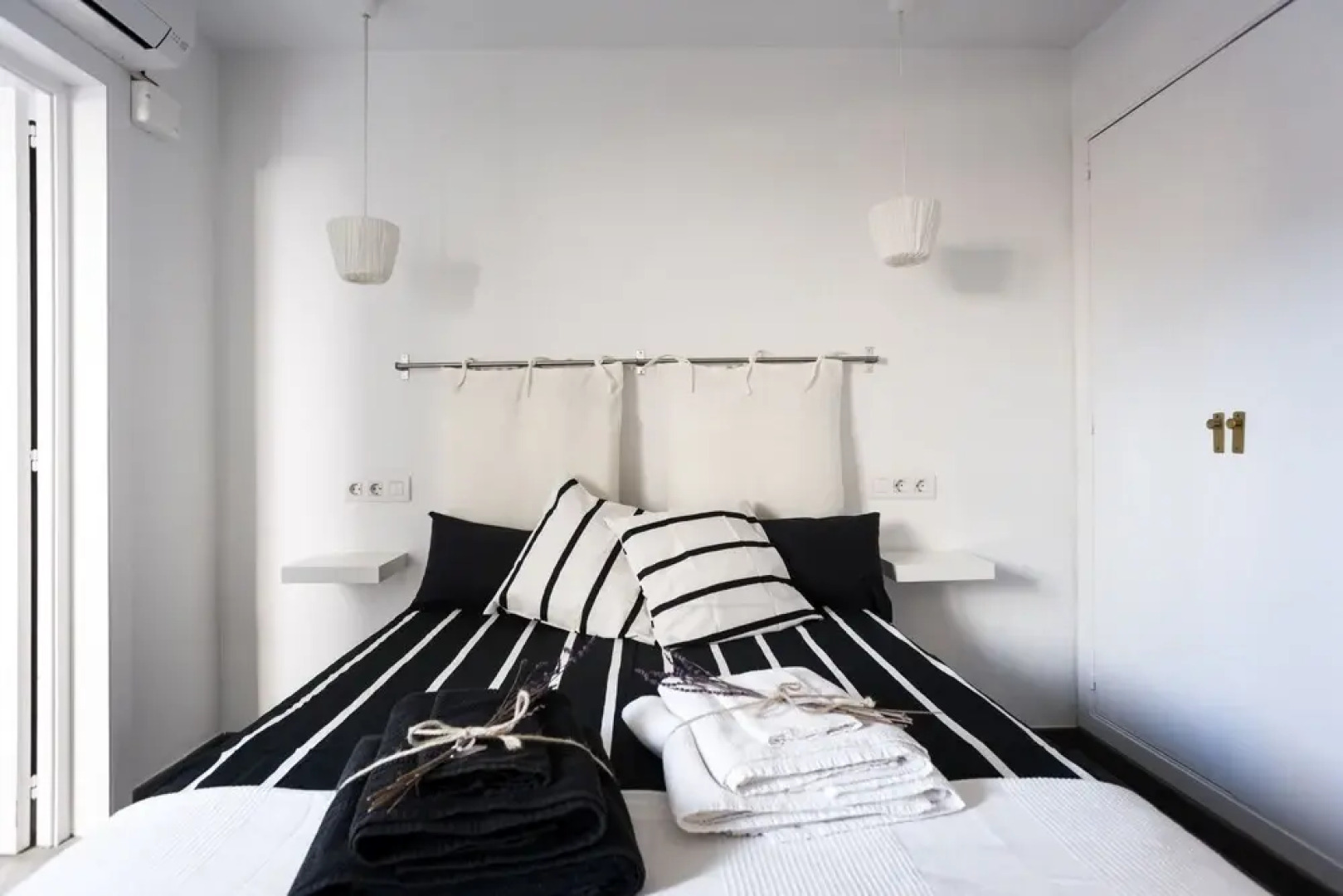 BBarcelona Mediterranean Beachfront Apartment