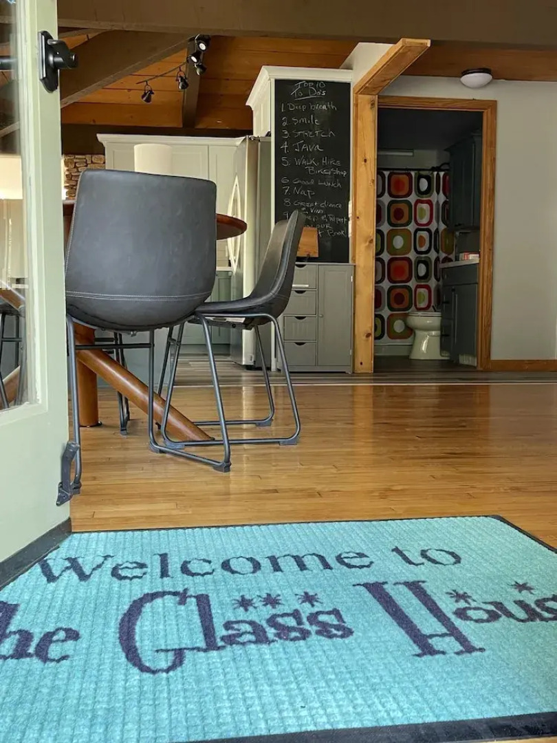 Glass House Elk Rim Pine 1 Bedroom Cabin by Redawning