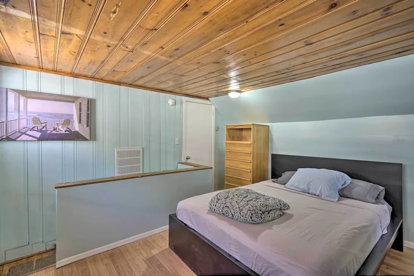 Inviting Seaside Heights Apt < 1 Mi to Beach!