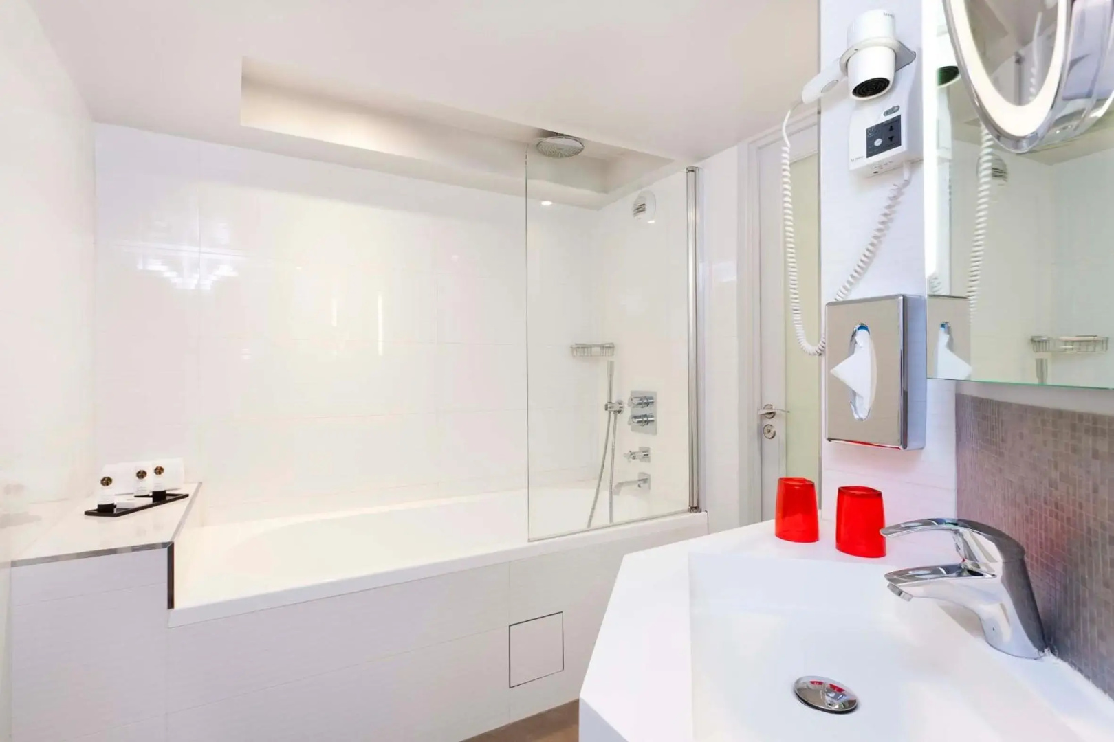 Standing Hotel Suites