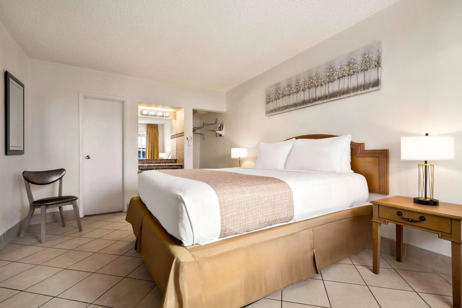 Travelsuites Inn