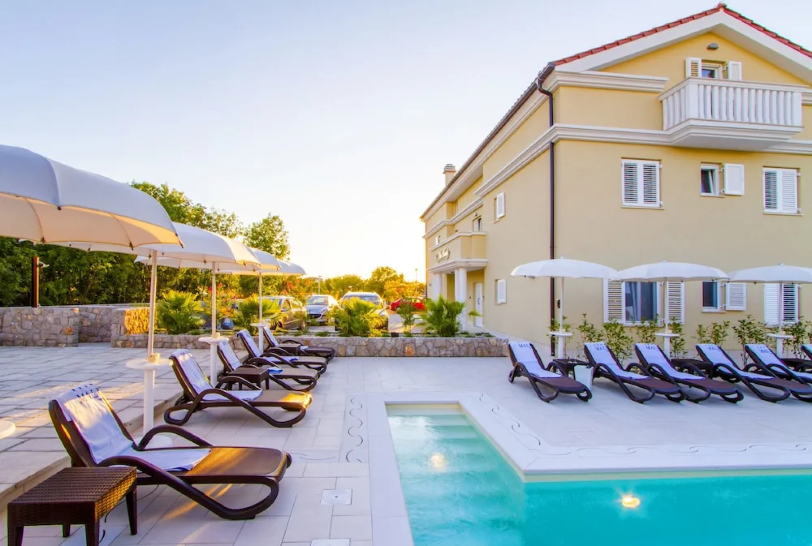 Luxury Villa Mande