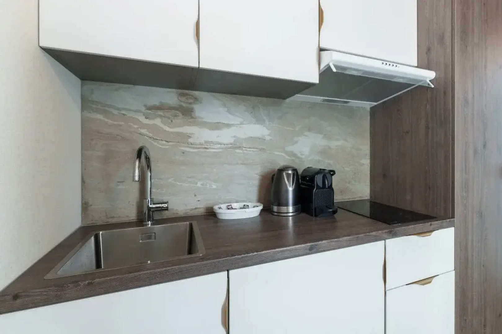 L'Escale Royale Port Ilon Seine Giverny