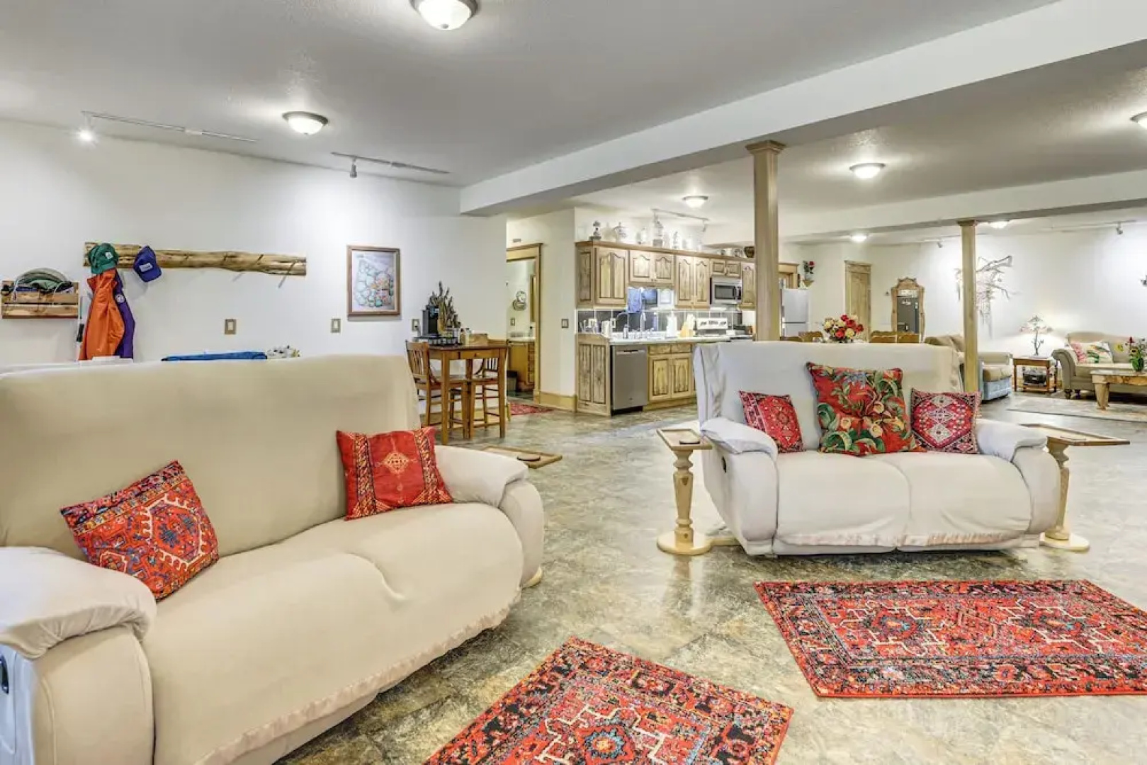 On-site Trails: Rock River Retreat in Jefferson!
