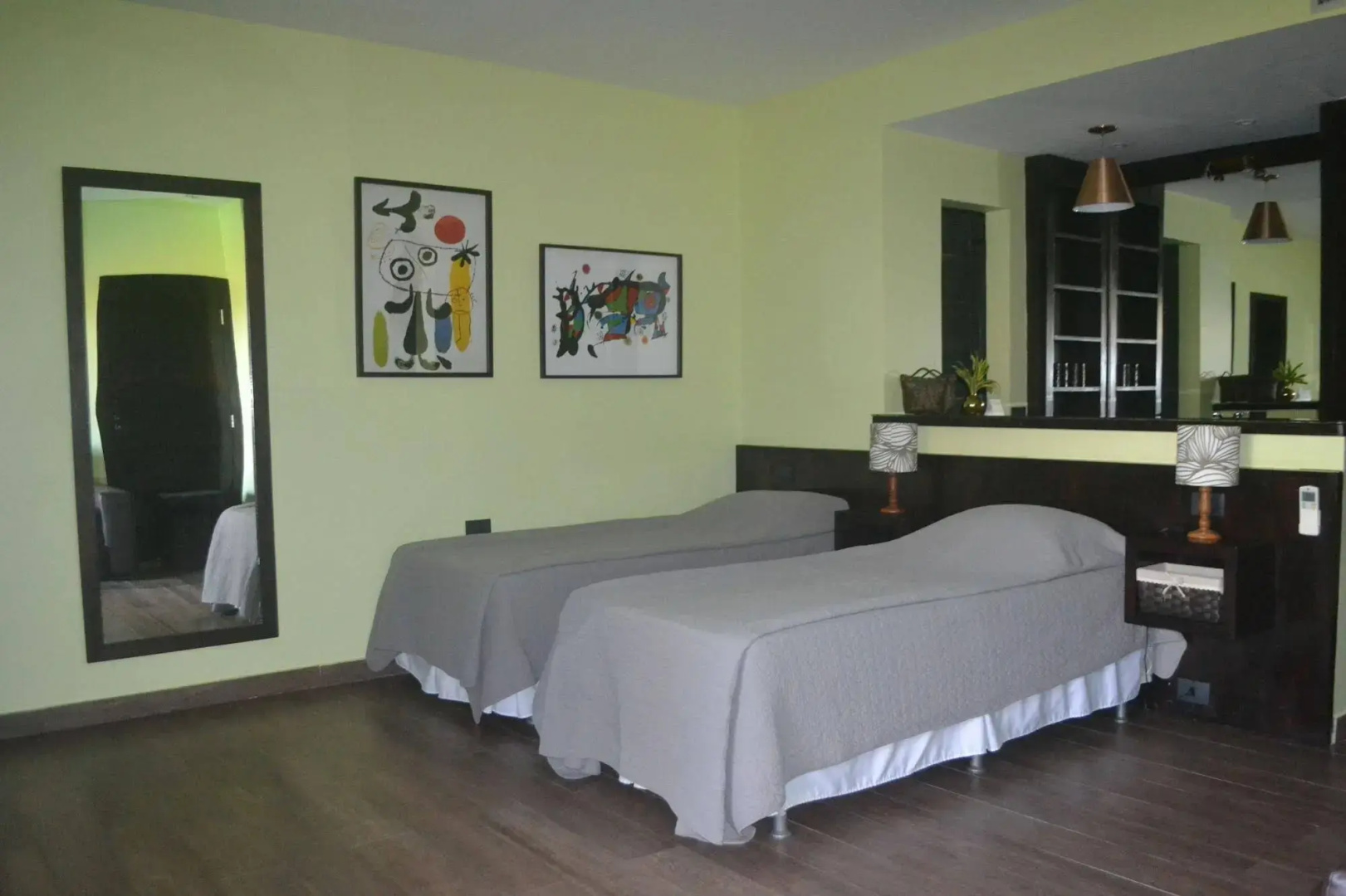 Lara Hotel