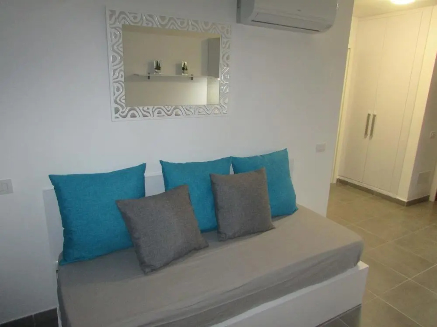 Complejo Cumana by Placida Mar