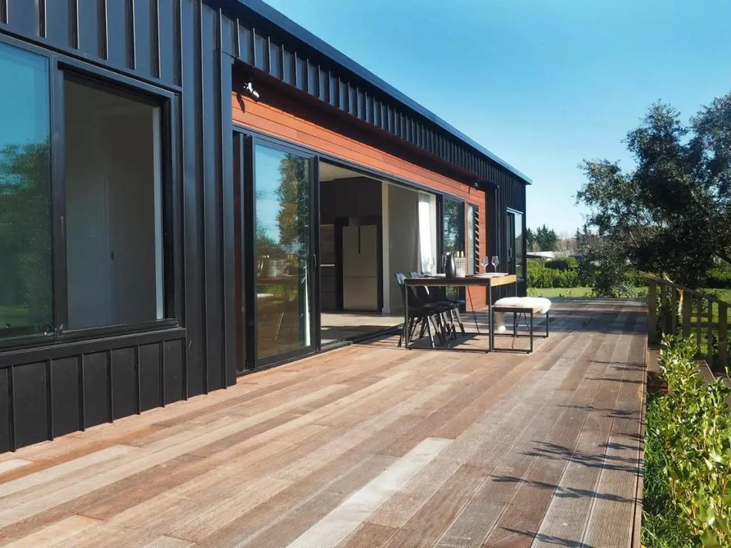 36 on Burgundy - Martinborough Holiday Home