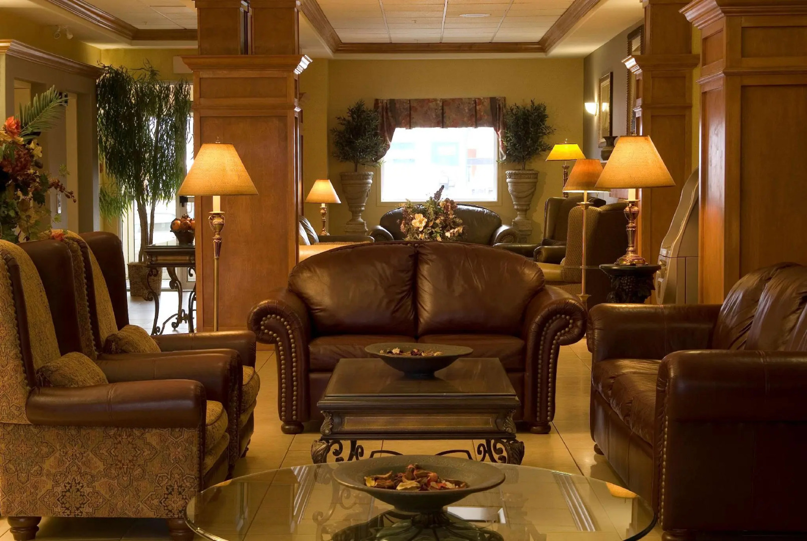 Merit Hotel & Suites