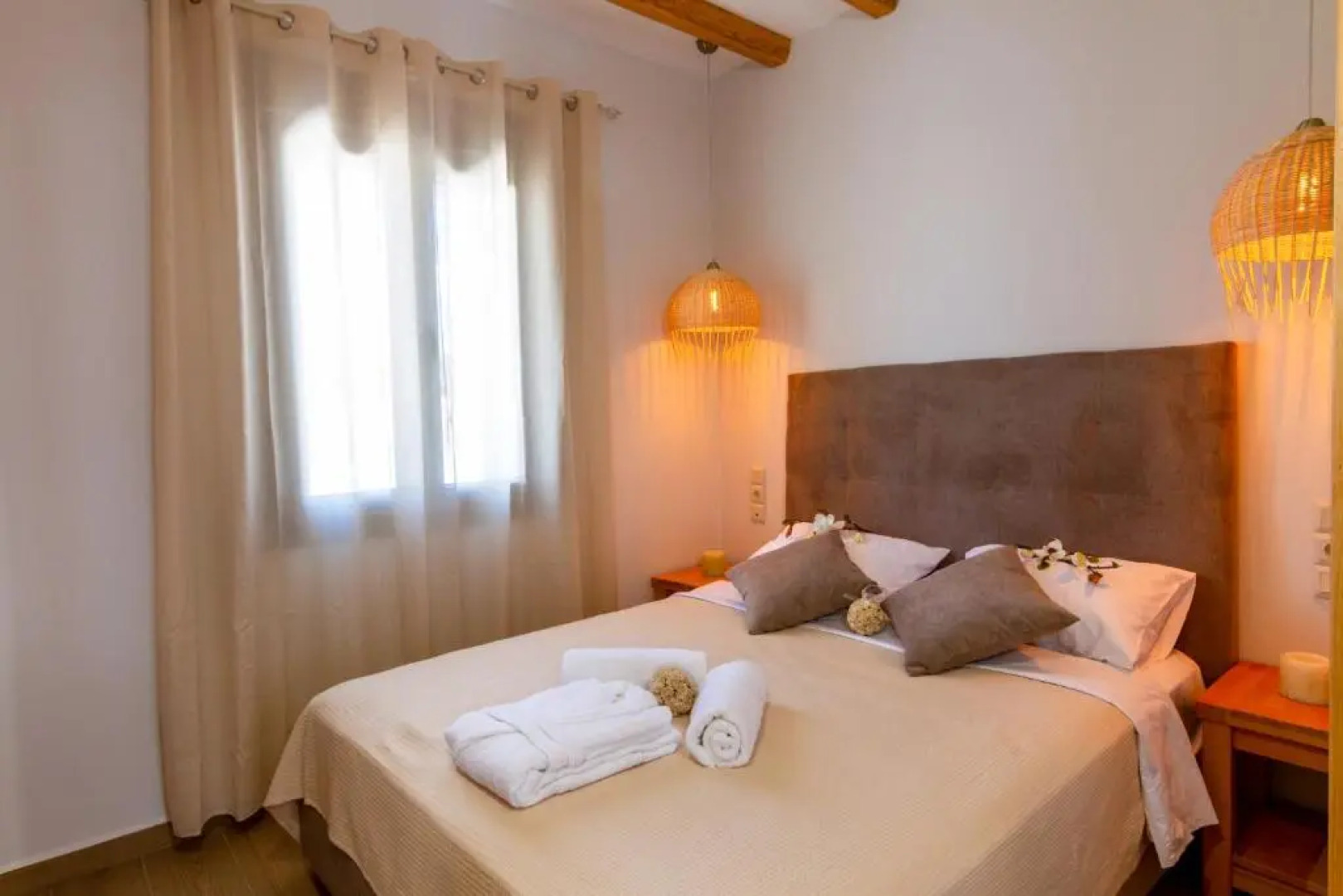 Aphrodite Stone Apartments